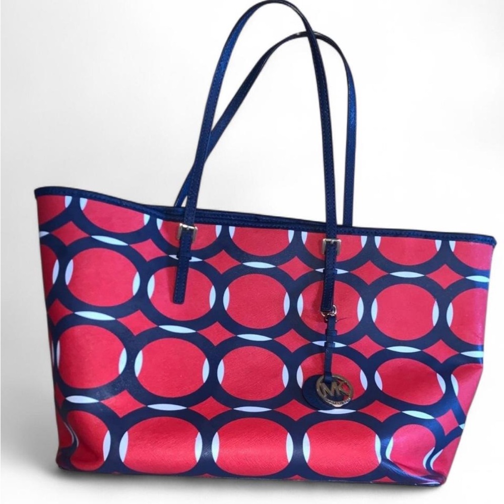 Michael Kors Jet Set Tote Bag